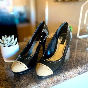 White House Black Market Heels Size 8